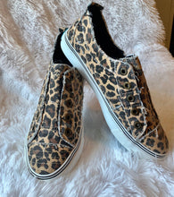 Load image into Gallery viewer, Blowfish Play Leopard Slip-On Sneaker
