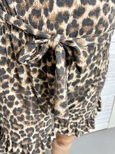 Load image into Gallery viewer, Leopard Print Romper
