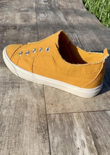 Load image into Gallery viewer, Mustard Slip-On Shoes
