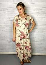 Load image into Gallery viewer, Rowen Floral Maxi Dress
