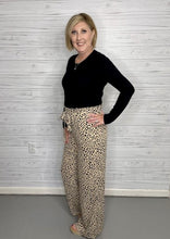 Load image into Gallery viewer, Leopard Print Wide Leg Pants
